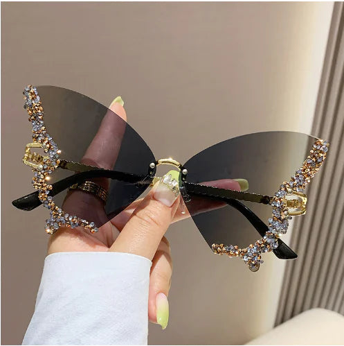 GlamFlutter Diamond Detail Sunglasses