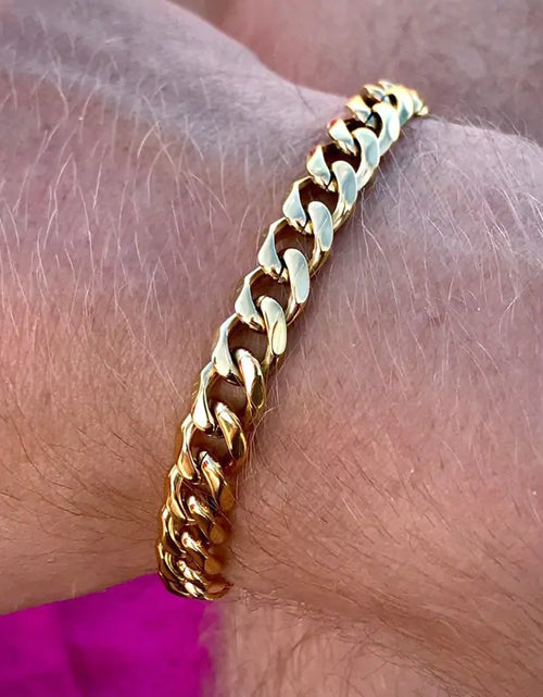 Load image into Gallery viewer, Universal Appeal Cuban Link Bracelet
