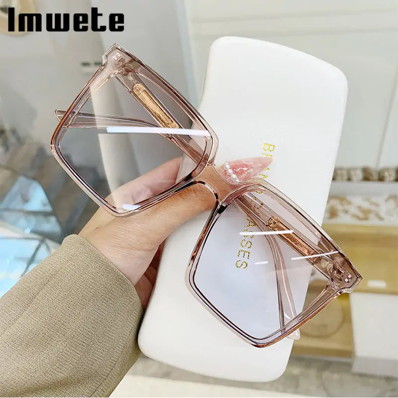 MetroChic Oversized Square Sunglasses