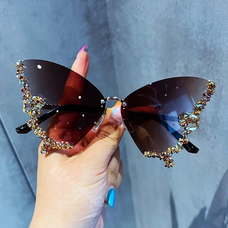 GlamFlutter Diamond Detail Sunglasses